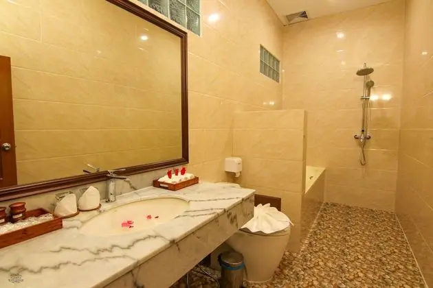 Deluxe Tek Büyük veya İki Ayrı Yataklı Oda