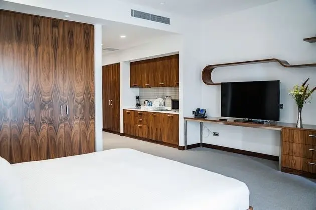 Deluxe Two Bedroom Apartment