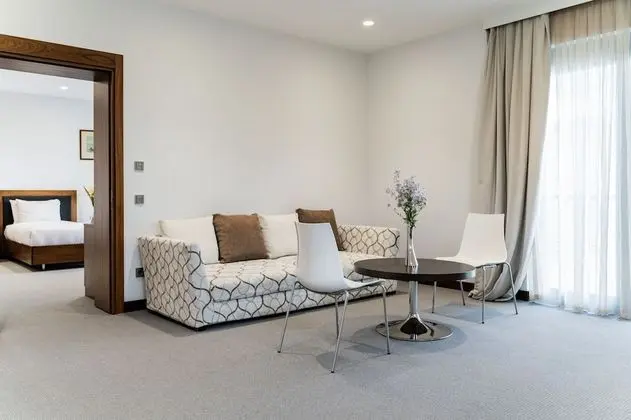One Bedroom Apartment
