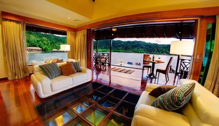 Luxury Villa (Palm Villa)