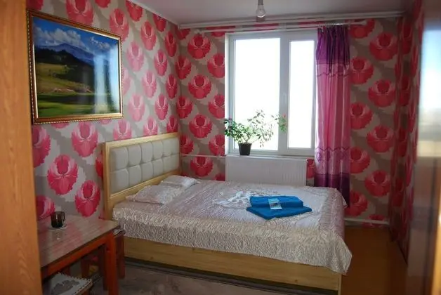 Comfort Tek Büyük Yataklı Oda, Ortak Banyo, Dağ Manzaralı