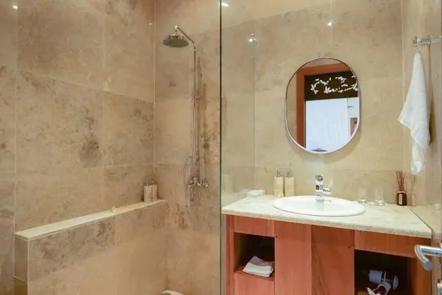 Basic Tek Büyük Yataklı Oda, 1 Büyük (Queen) Boy Yatak, Zemin Kat