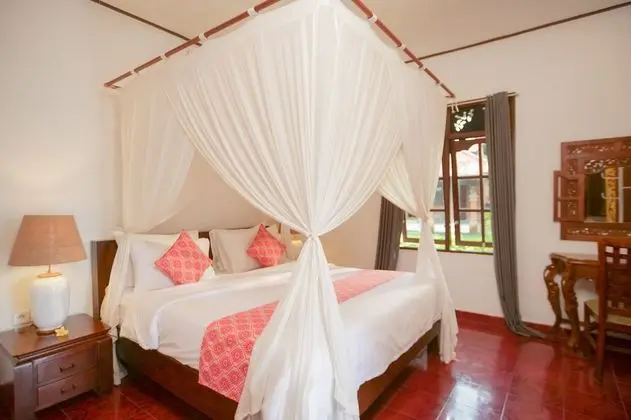 Superior Tek Büyük Yataklı Oda, 1 En Büyük (King) Boy Yatak, Havuz Manzaralı, Zemin Kat