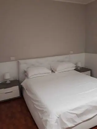 Tek Büyük Yataklı Oda (11)