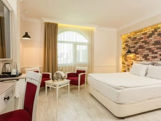 Aile Odası, Şehir Manzaralı