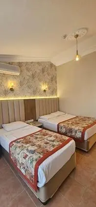 Aile Odası,havuz Tarafı,balkonlu