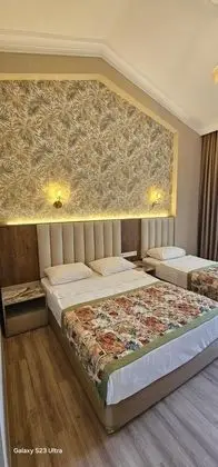 Standart Oda Anex Bina,kara Tarafı,balkonlu