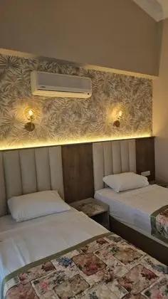 Standart Oda Anex Bina,kara Tarafı,balkonlu