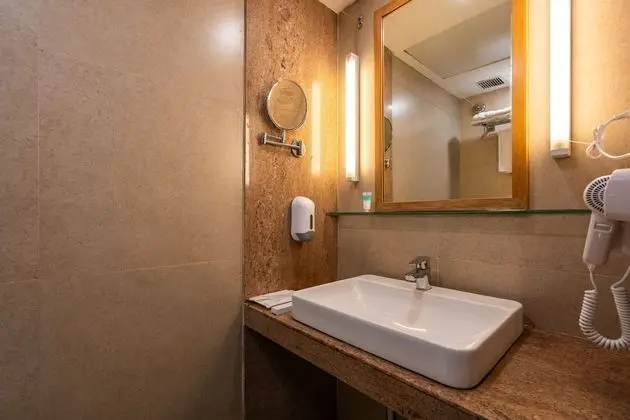 Deluxe Tek Büyük veya İki Ayrı Yataklı Oda, 1 Yatak Odası