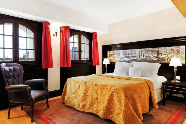 Premium Tek Büyük veya İki Ayrı Yataklı Oda (  5* )