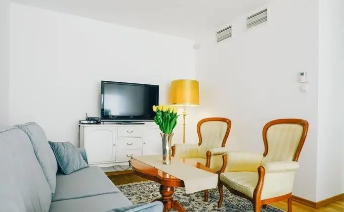 Apart Daire (Sea TowersIII:Hryniewickiego 6,TowerA)