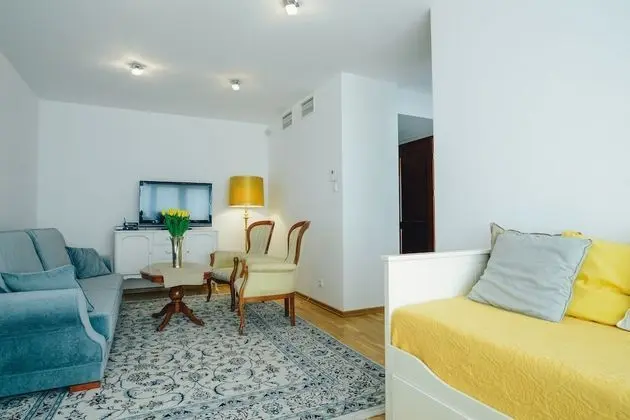 Apart Daire (Sea TowersIII:Hryniewickiego 6,TowerA)