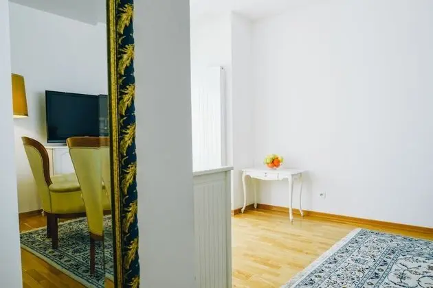 Apart Daire (Sea TowersIII:Hryniewickiego 6,TowerA)