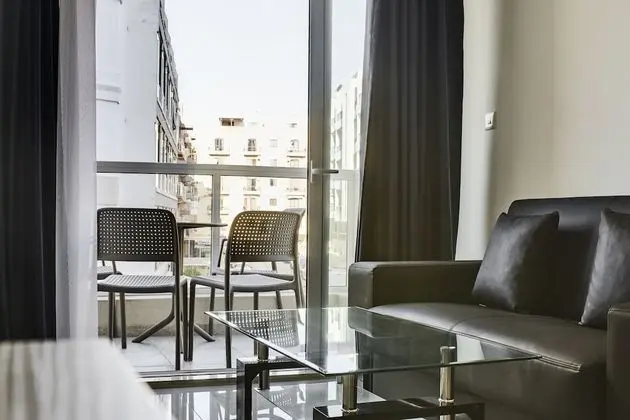Apart Daire, Balkon