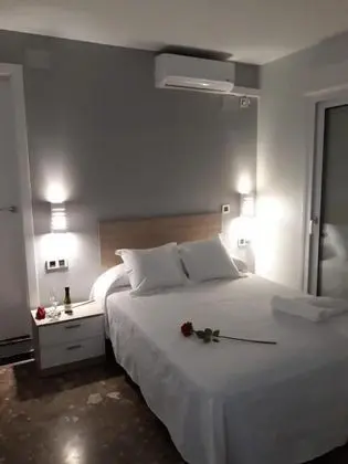 Tek Büyük veya İki Ayrı Yataklı Oda, Özel Banyo (1 Cama Supletoria)