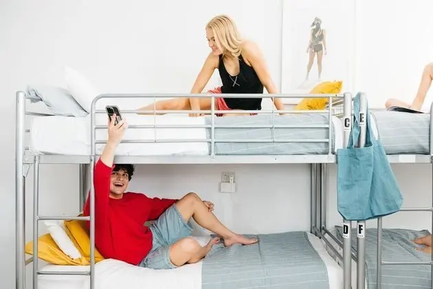 Ortak Ranzalı Oda, Özel Banyo (8 Bed)