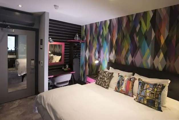 Double Room, 1 King Bed