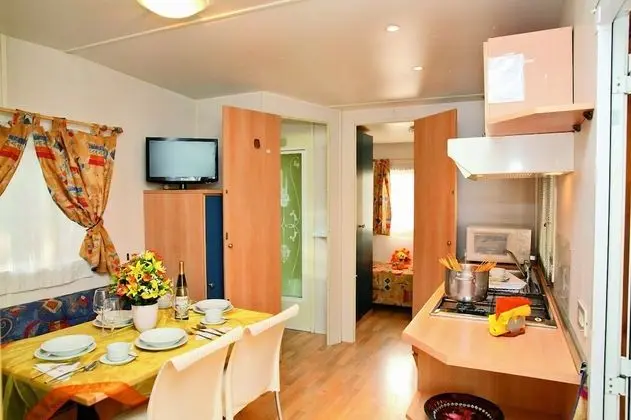 Karavan (Maxi Caravan Flipper)