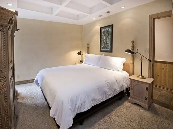 Daire (Village Center Condo 1F)