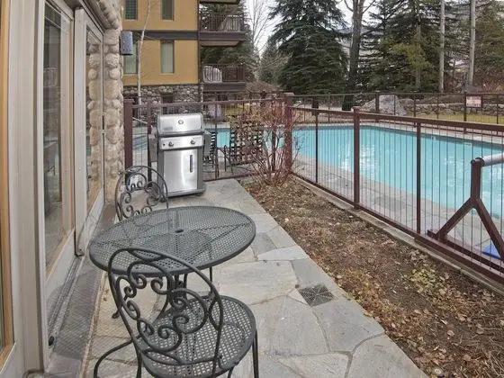 Ev (Village Center Condo)