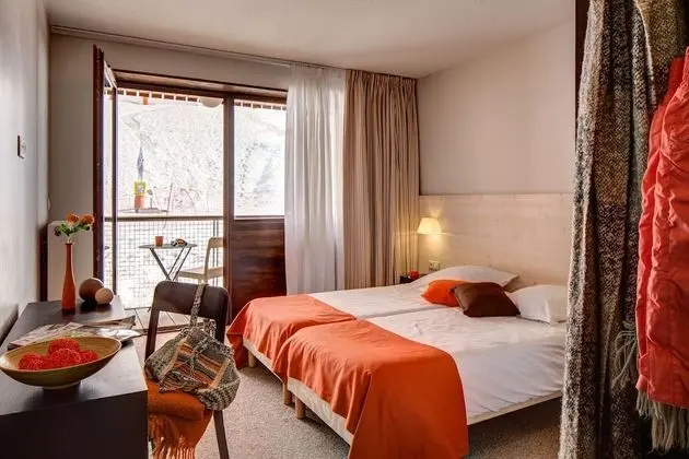 Tek Büyük veya İki Ayrı Yataklı Oda