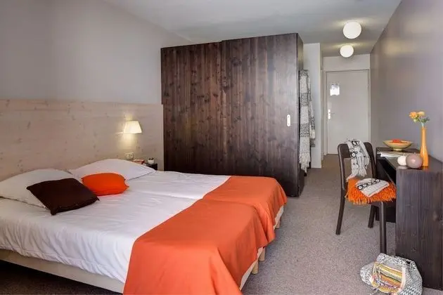 Tek Büyük veya İki Ayrı Yataklı Oda