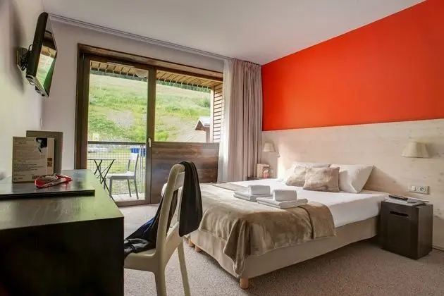 Tek Büyük veya İki Ayrı Yataklı Oda, Dağ Manzaralı