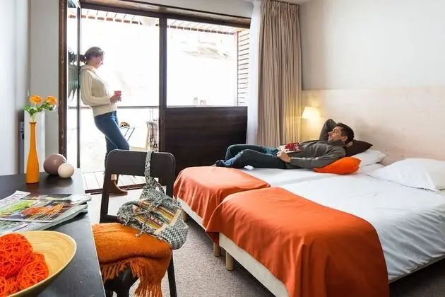 Tek Büyük veya İki Ayrı Yataklı Oda, Dağ Manzaralı