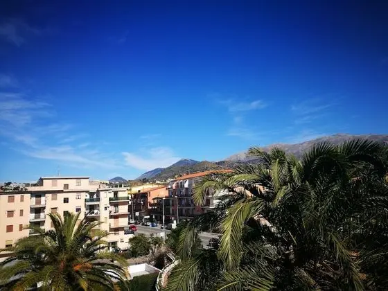 Superior Büyük Yataklı Tek Kişilik Oda, 1 Yatak Odası, Şehir Manzaralı, Kule