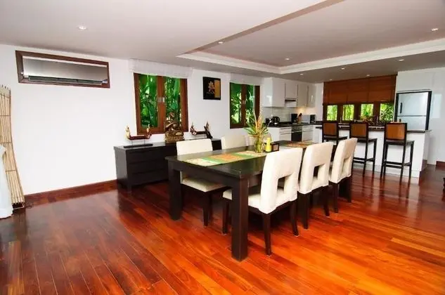 Villa, 3 Yatak Odası, Kişiye Özel Havuzlu, Denize Sıfır (Grand)
