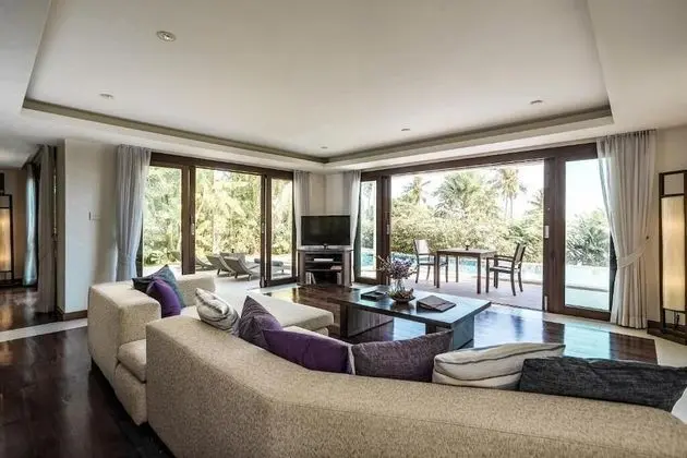 Villa, 3 Yatak Odası, Kişiye Özel Havuzlu, Denize Sıfır (Grand)