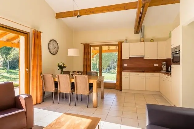 Deluxe Ev (4 persons)