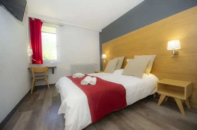 Tek Büyük Yataklı Oda, 1 Çift Kişilik Yatak