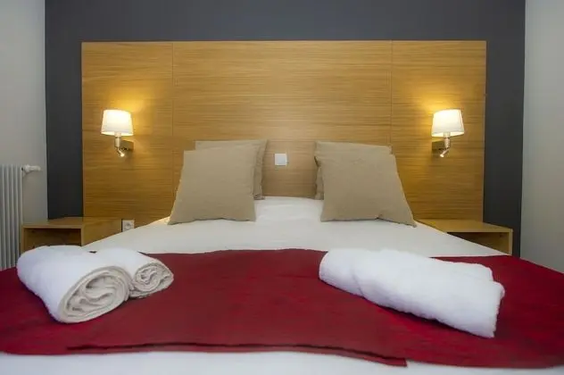 Tek Büyük Yataklı Oda, 1 Çift Kişilik Yatak