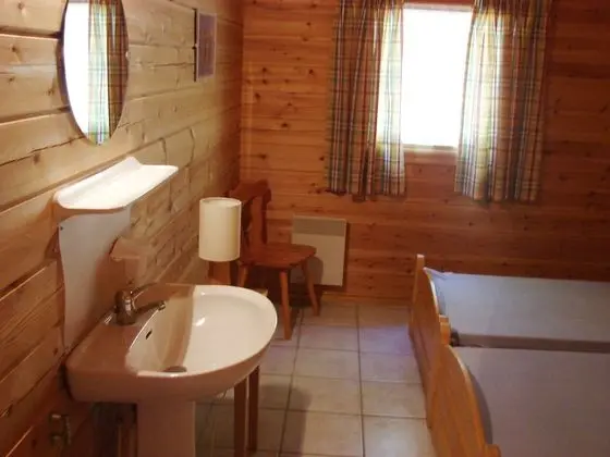 Basic Dağ Evi, 2 Yatak Odası (Montagne)