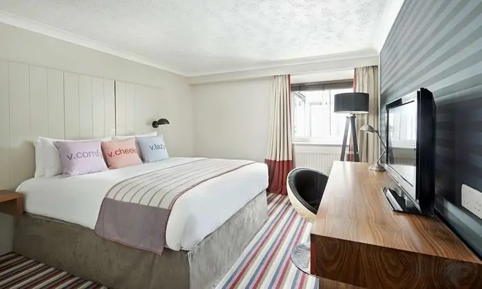 Club Oda (FREE Gym & Pool Access)