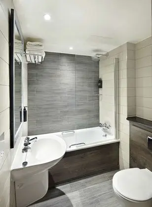 Club Oda (FREE Gym & Pool Access)