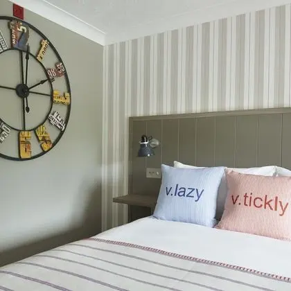 Tek Büyük Yataklı Oda