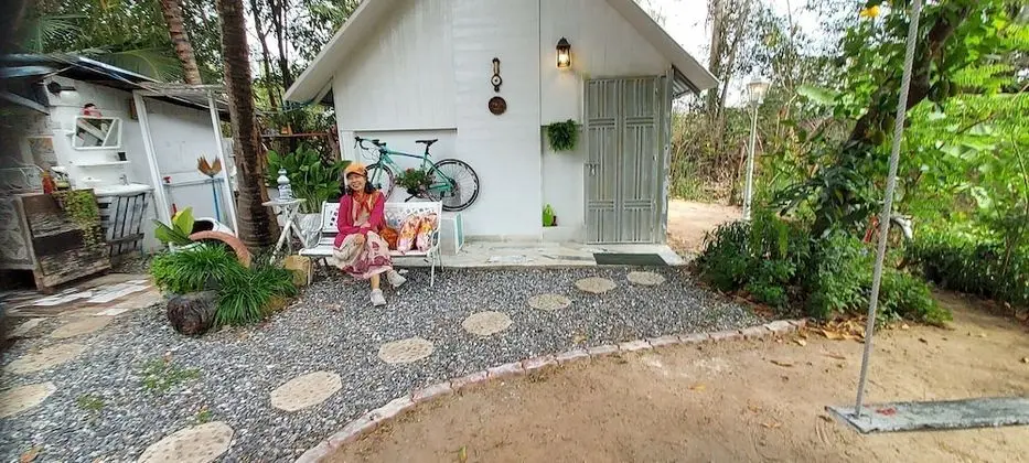Deluxe Cottage