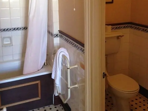 Standard Süit, Banyolu/Duşlu