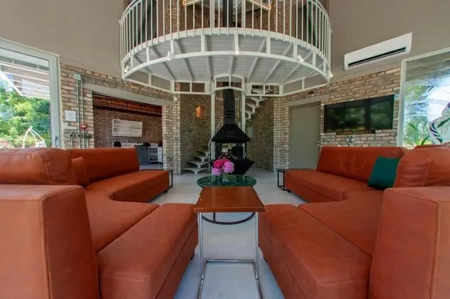 3+1 Suite,Bahçe Manzaralı,Hamamlı