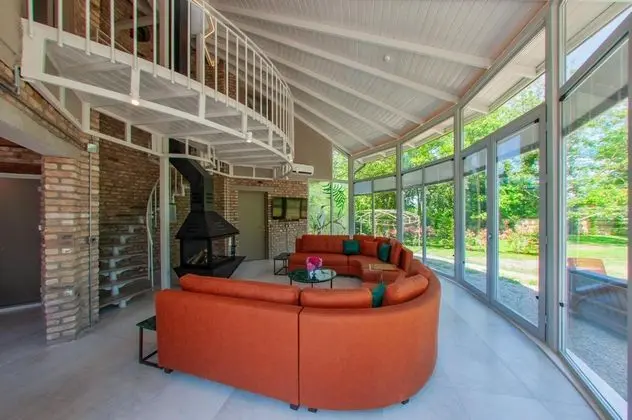 3+1 Suite,Bahçe Manzaralı,Hamamlı