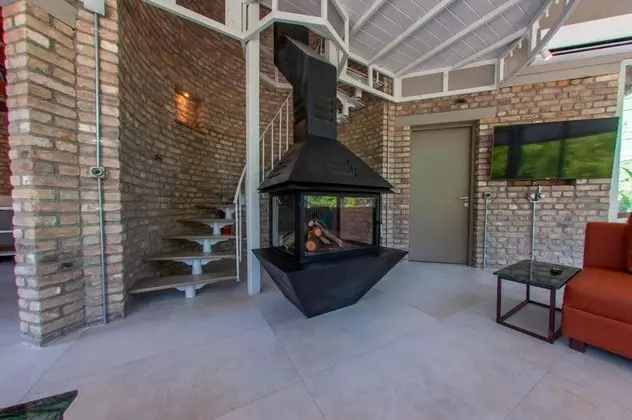 3+1 Suite,Bahçe Manzaralı,Hamamlı