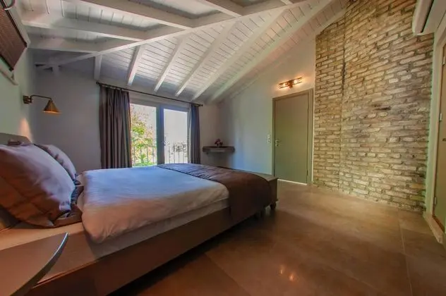 3+1 Suite,Bahçe Manzaralı,Hamamlı