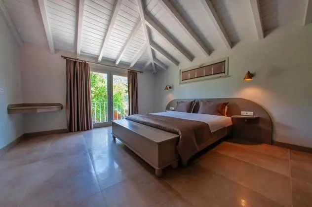 3+1 Suite,Bahçe Manzaralı,Hamamlı