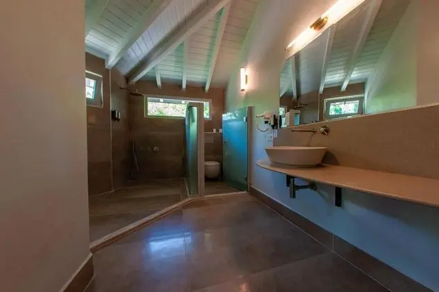 3+1 Suite,Bahçe Manzaralı,Hamamlı