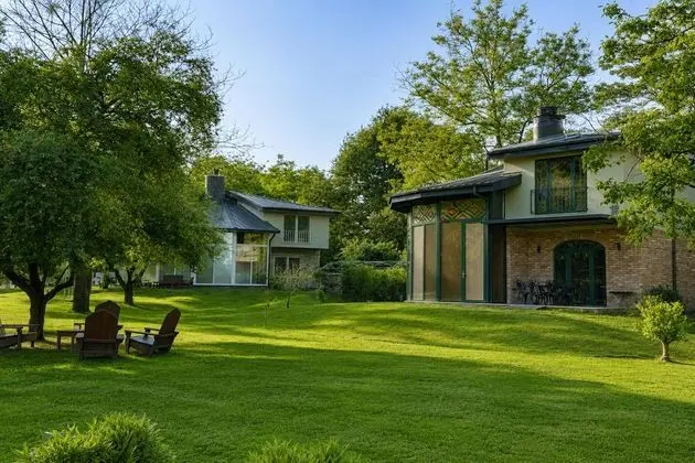 3+1 Suite,Bahçe Manzaralı,Hamamlı