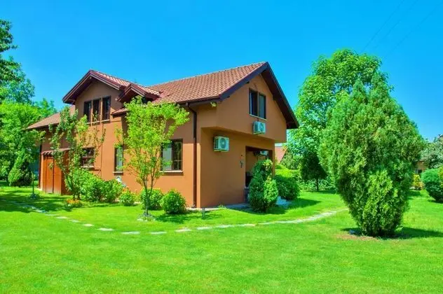 Four Bedroom Country Villa,Dağ Manzaralı