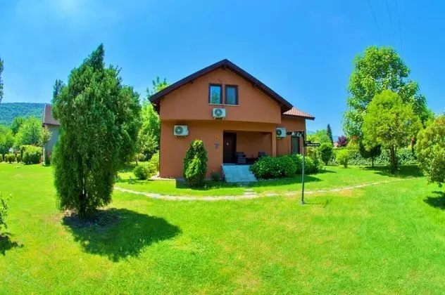 Four Bedroom Country Villa,Dağ Manzaralı