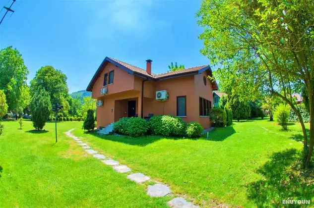 Four Bedroom Country Villa Oda